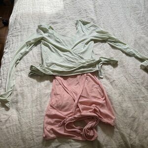 🚫SOLD🚫Bundle of two Lululemon tops! Both size 6 Turn to Tie & It’s a tie